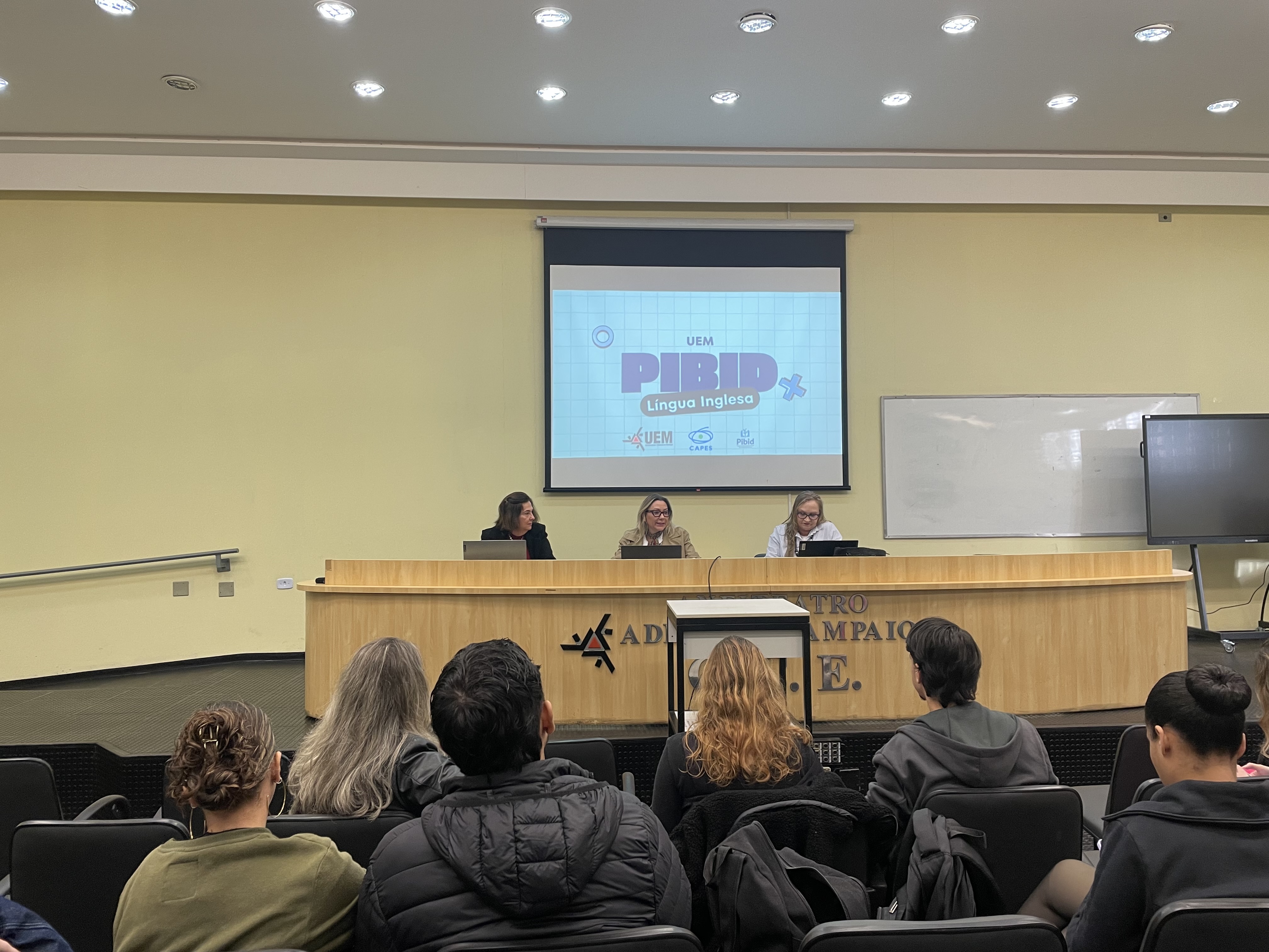 Foto 6 - Encontro de Integração e Avaliação do PIBID/UEM - 2026 - Subprojetos de Alfabetização Educação Especial, Pedagogia Refugiados e Letras-Inglês