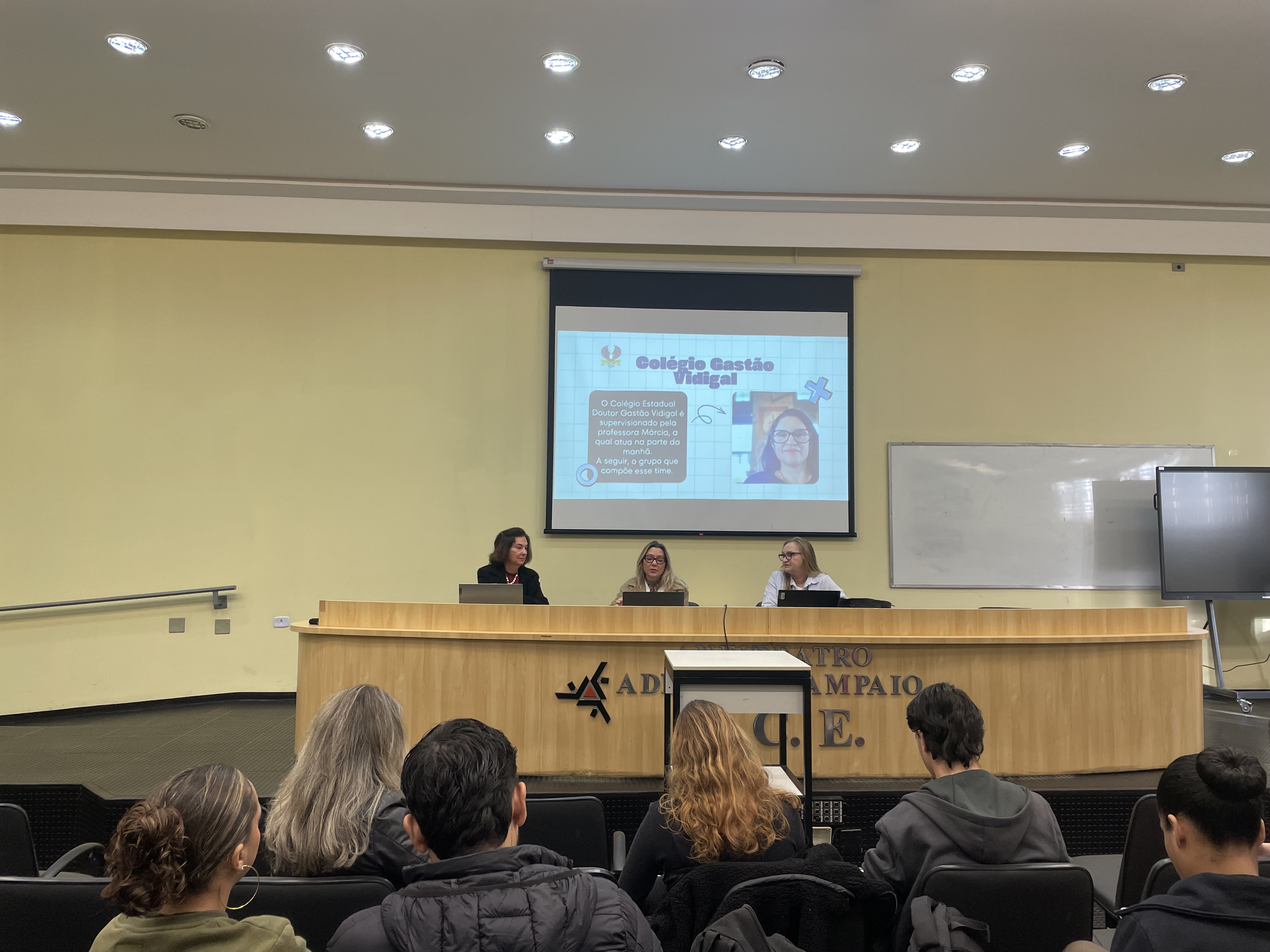 Foto 8 - Encontro de Integração e Avaliação do PIBID/UEM - 2026 - Subprojetos de Alfabetização Educação Especial, Pedagogia Refugiados e Letras-Inglês