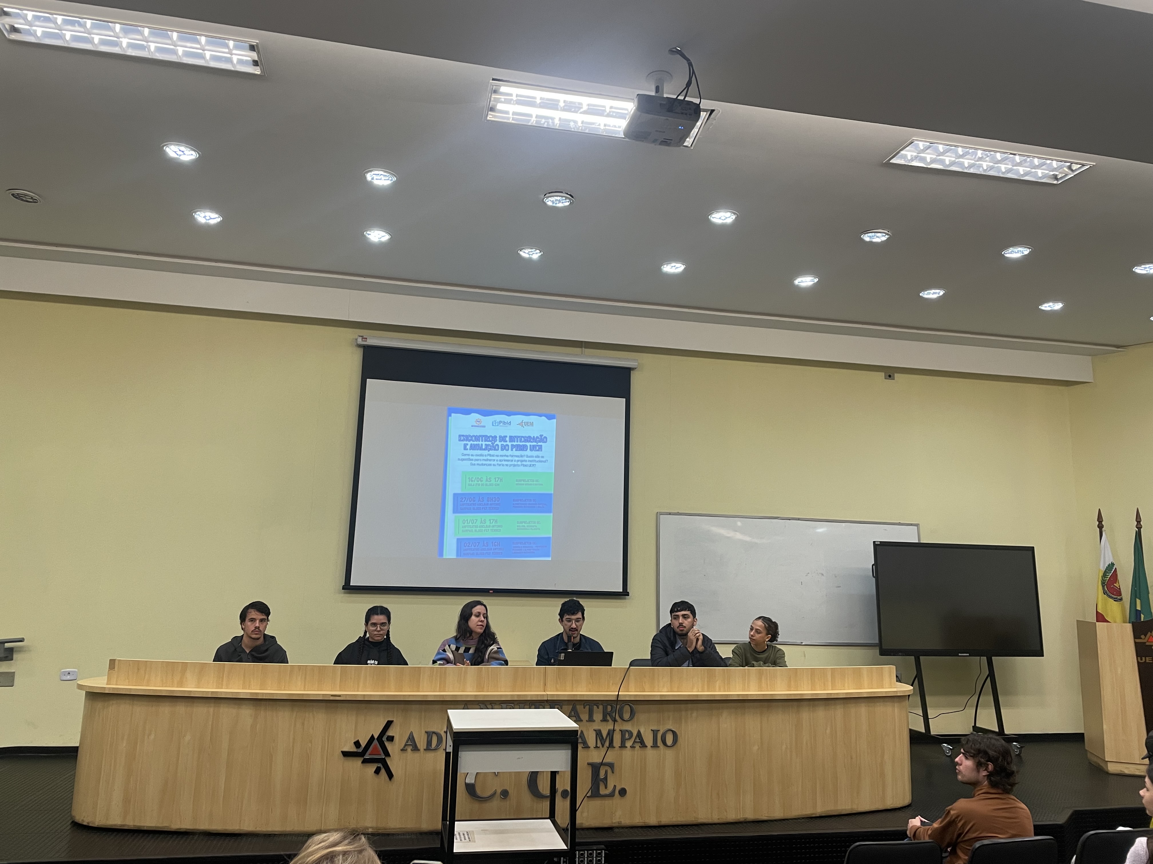 Foto 32 - Encontro de Integração e Avaliação do PIBID/UEM - 2026 - Subprojetos de Alfabetização Educação Especial, Pedagogia Refugiados e Letras-Inglês
