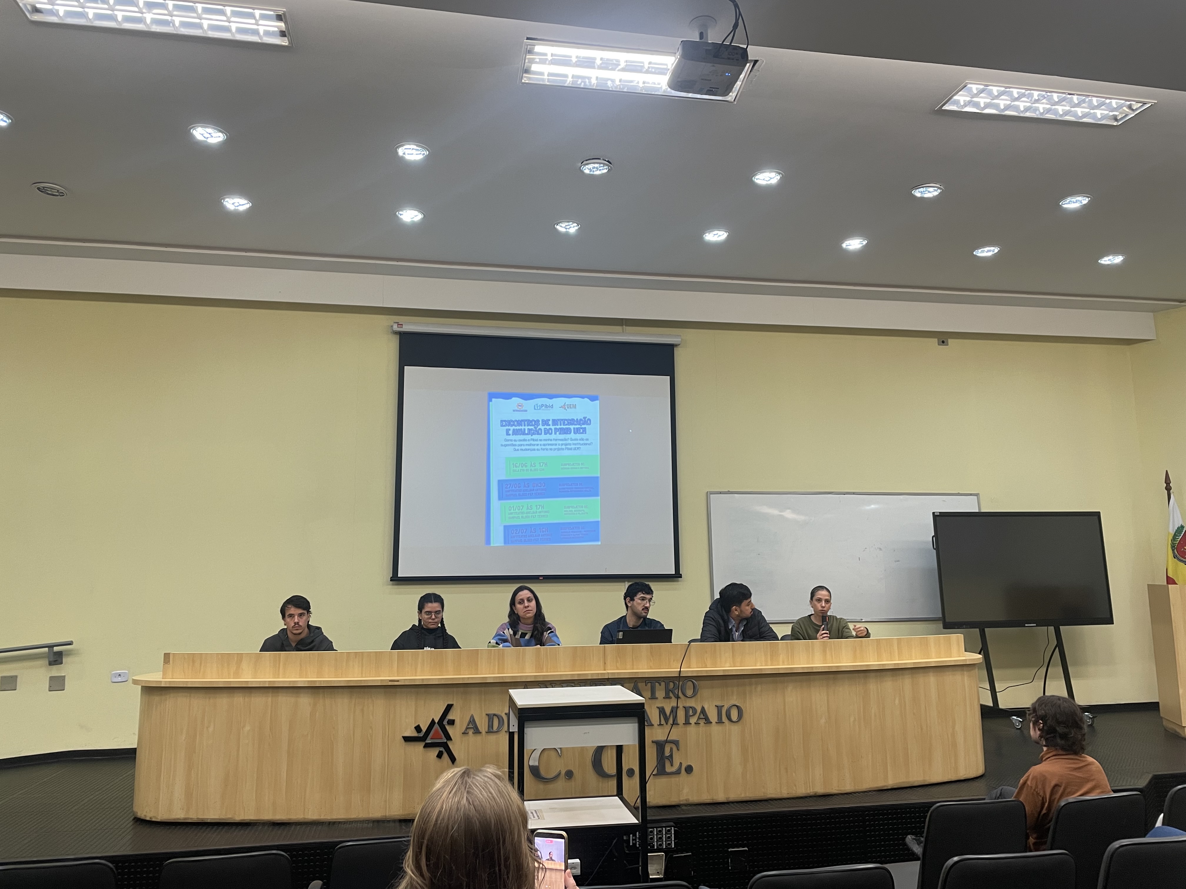 Foto 33 - Encontro de Integração e Avaliação do PIBID/UEM - 2026 - Subprojetos de Alfabetização Educação Especial, Pedagogia Refugiados e Letras-Inglês