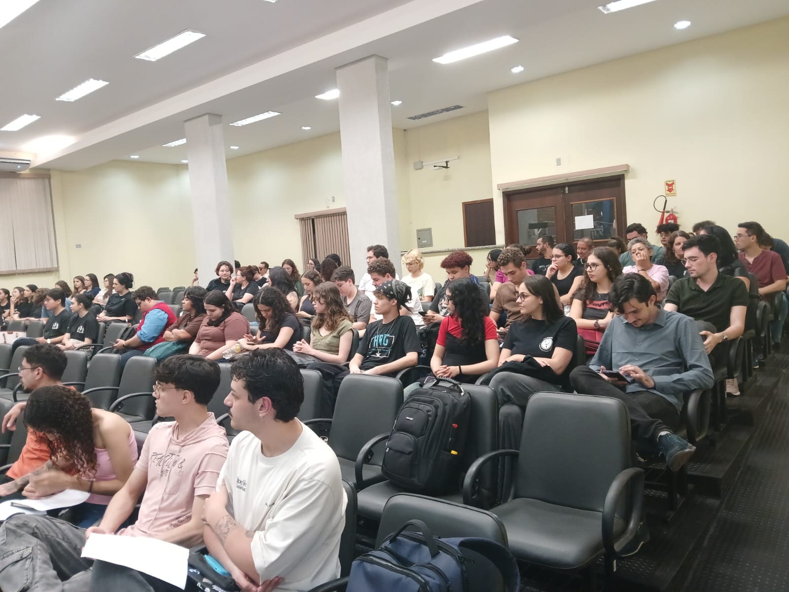 Foto 14 - Encontro de Integração e Avaliação do PIBID/UEM - 2026 - Subprojetos de Biologia, Filosofia, Geografia e Matemática